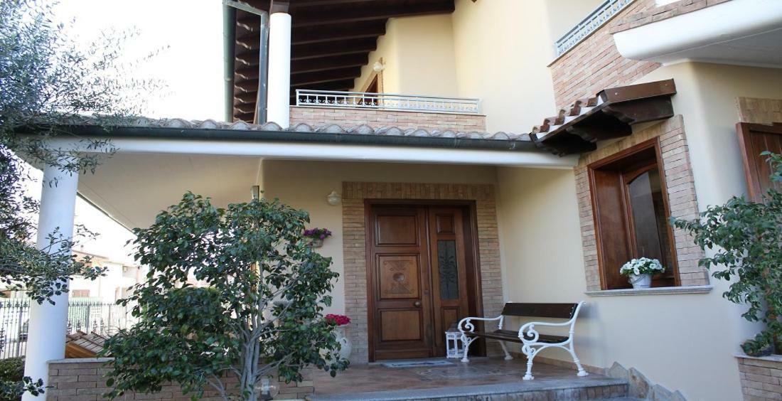 B&B Martina Assemini Ngoại thất bức ảnh